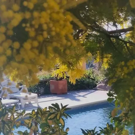Casa Bella Vista En Montana Con Vistas Al Mar Y Piscina Privada * Cunit